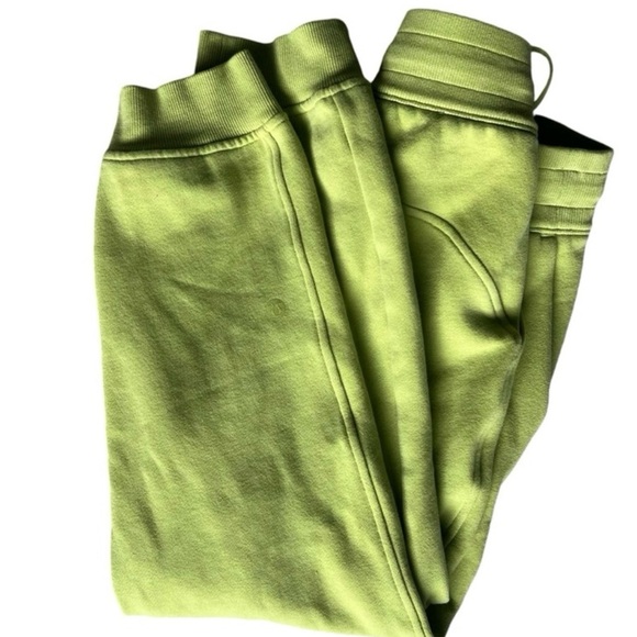 Lululemon Scuba High-Rise Cropped Jogger Wasabi Size 2 - Picture 4 of 14